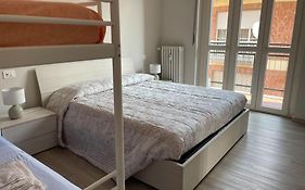 Suite De Rolandis